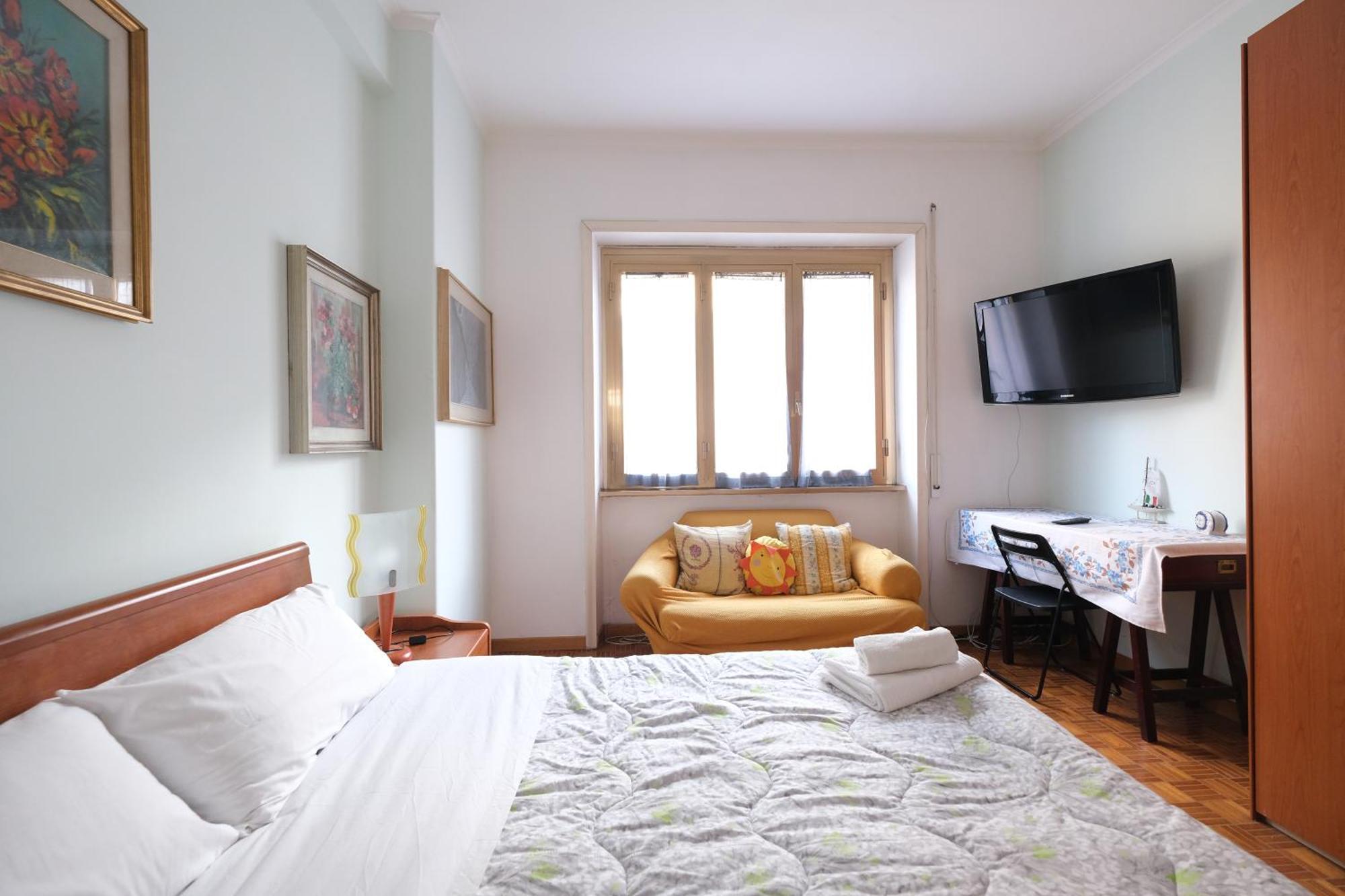 Guest House Piazza Tarquinia — Foto 1